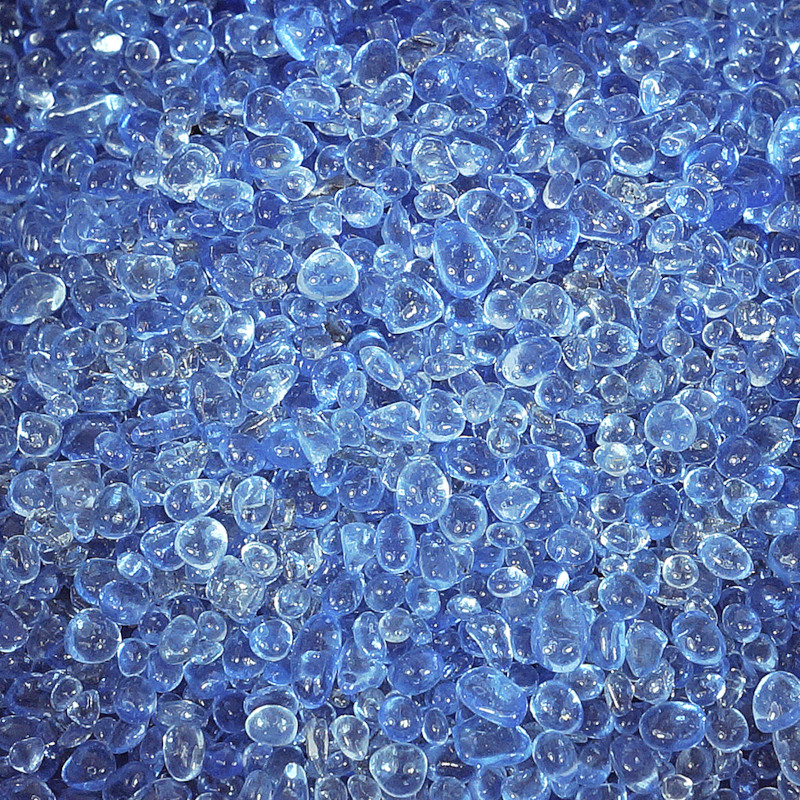 Glaskies hellblau